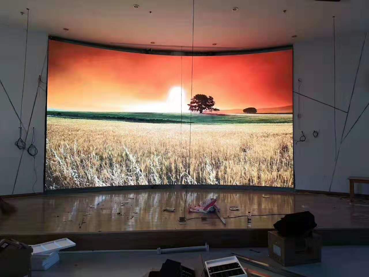 山东室内LED显示屏济南小间距LED电子大屏幕价格